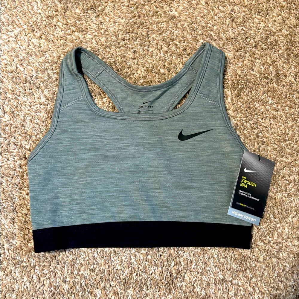 Nike Swoosh Braw, classic style - size medium